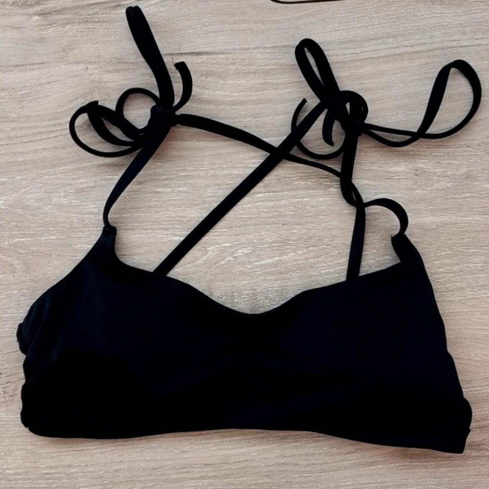 Strappy Shoulder-tie bikini top